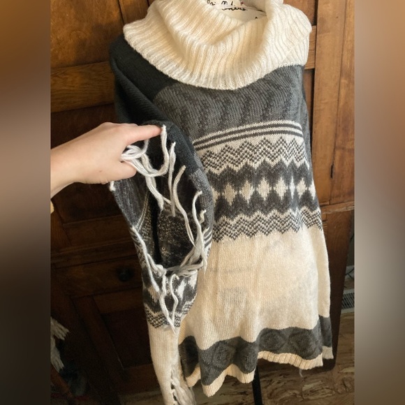 Lane Bryant shawl sweater one size loose poncho - Picture 3 of 6